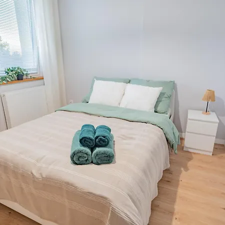 Lägenhet Przy Jasnych Bloniach Szczecin